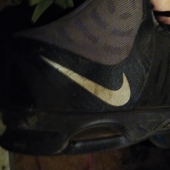 nike - Picture 1 of 3